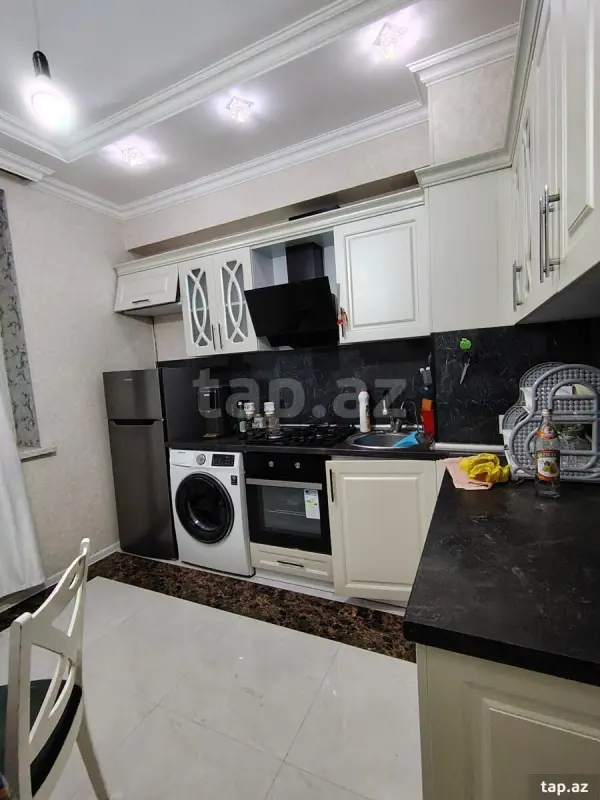 Kirayə verilir 3 otaqlı yeni tikili 85 m²