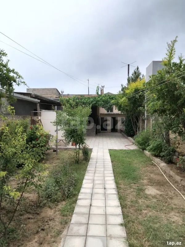 Satılır 5 otaqlı həyət evi 46.5 m²
