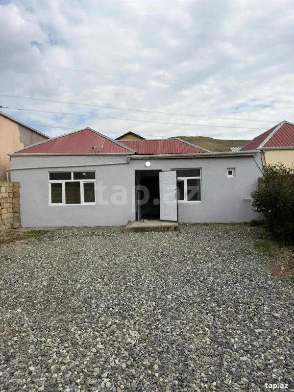 Satılır 3 otaqlı həyət evi 100 m²