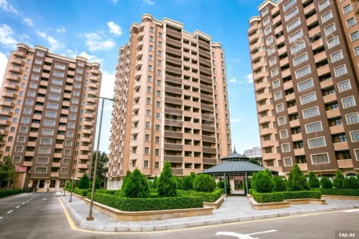 Satılır 2 otaqlı yeni tikili 83 m²