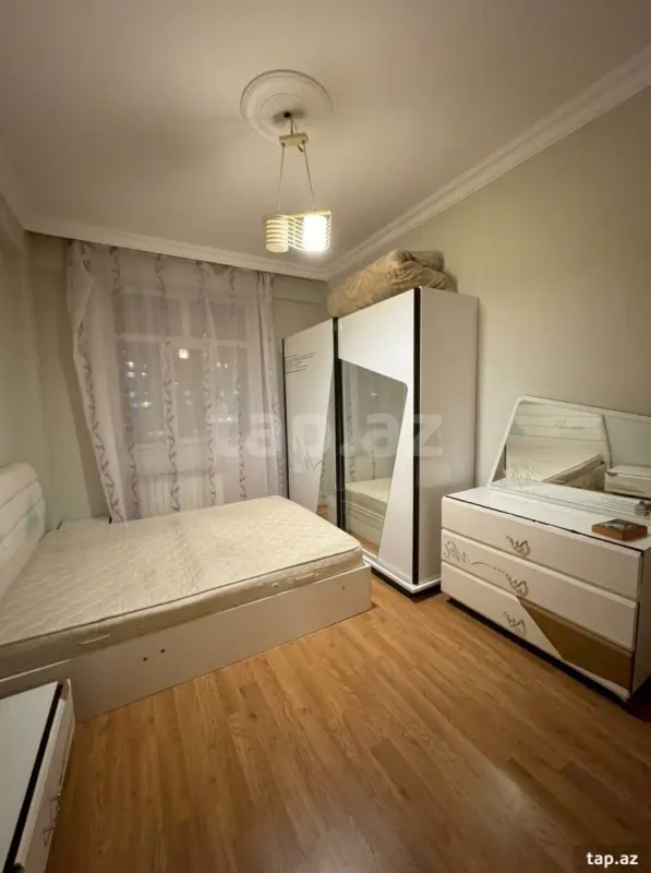 Kirayə verilir 2 otaqlı yeni tikili 68 m²