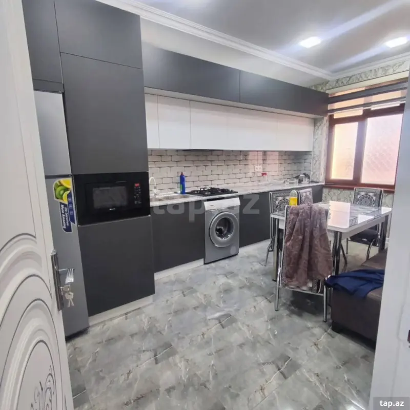 Kirayə verilir 3 otaqlı yeni tikili 90 m²