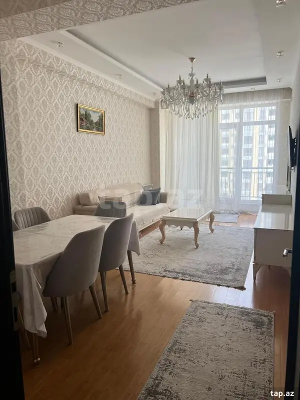 Kirayə verilir 3 otaqlı yeni tikili 115 m²