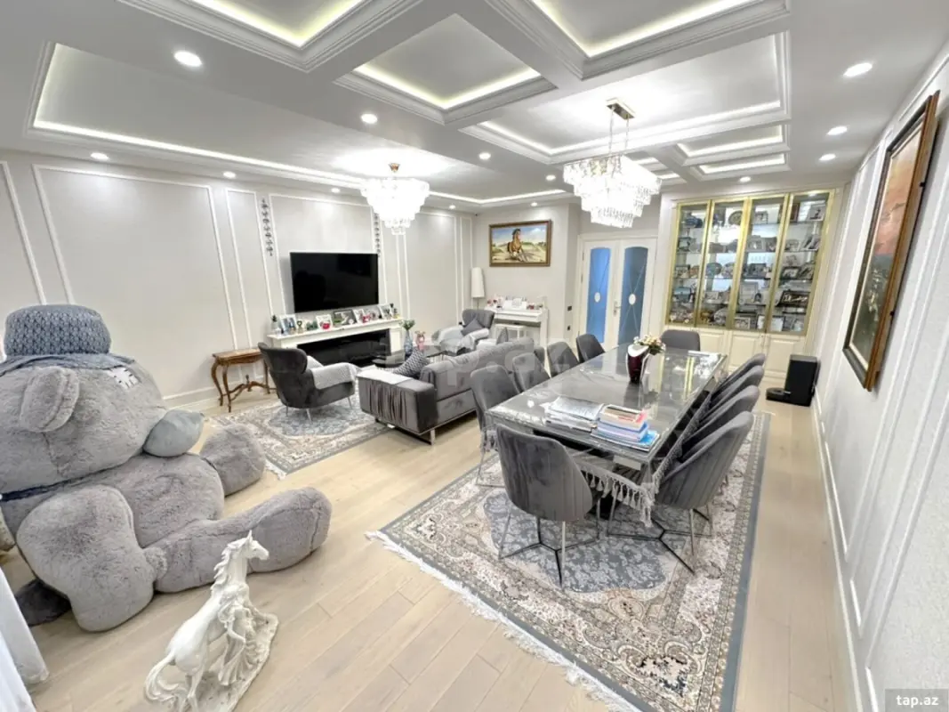 Satılır 4 otaqlı yeni tikili 180 m²