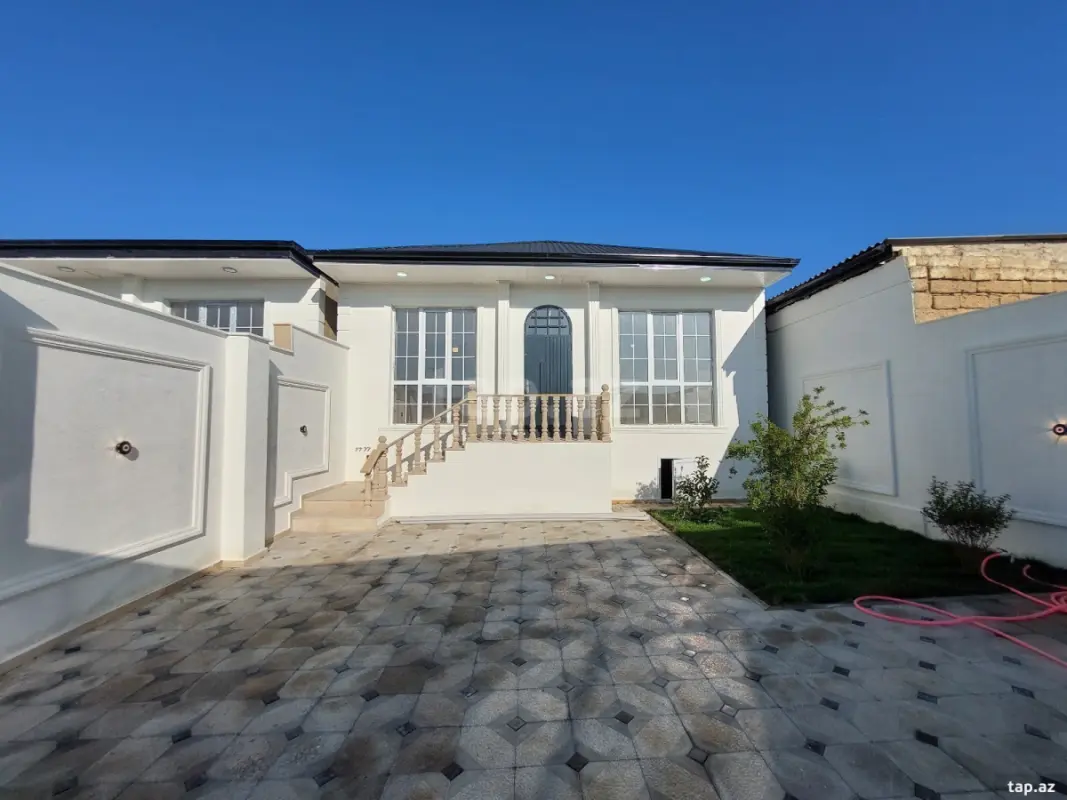 Satılır 4 otaqlı həyət evi 230 m²