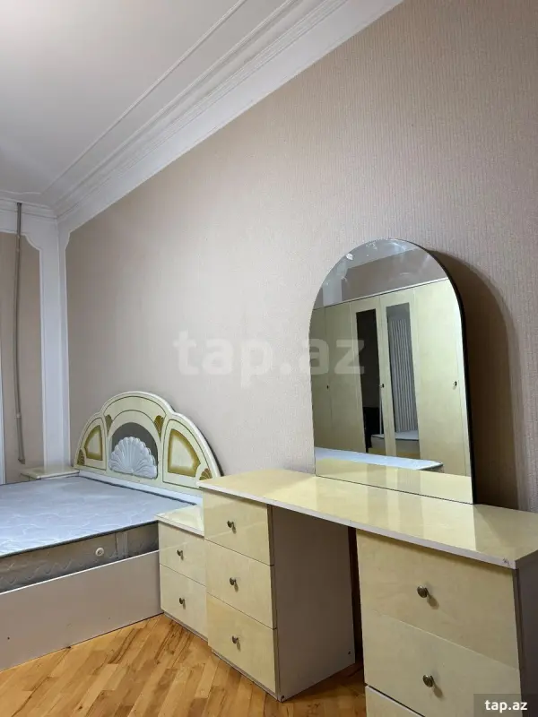 Kirayə verilir 3 otaqlı yeni tikili 90 m²