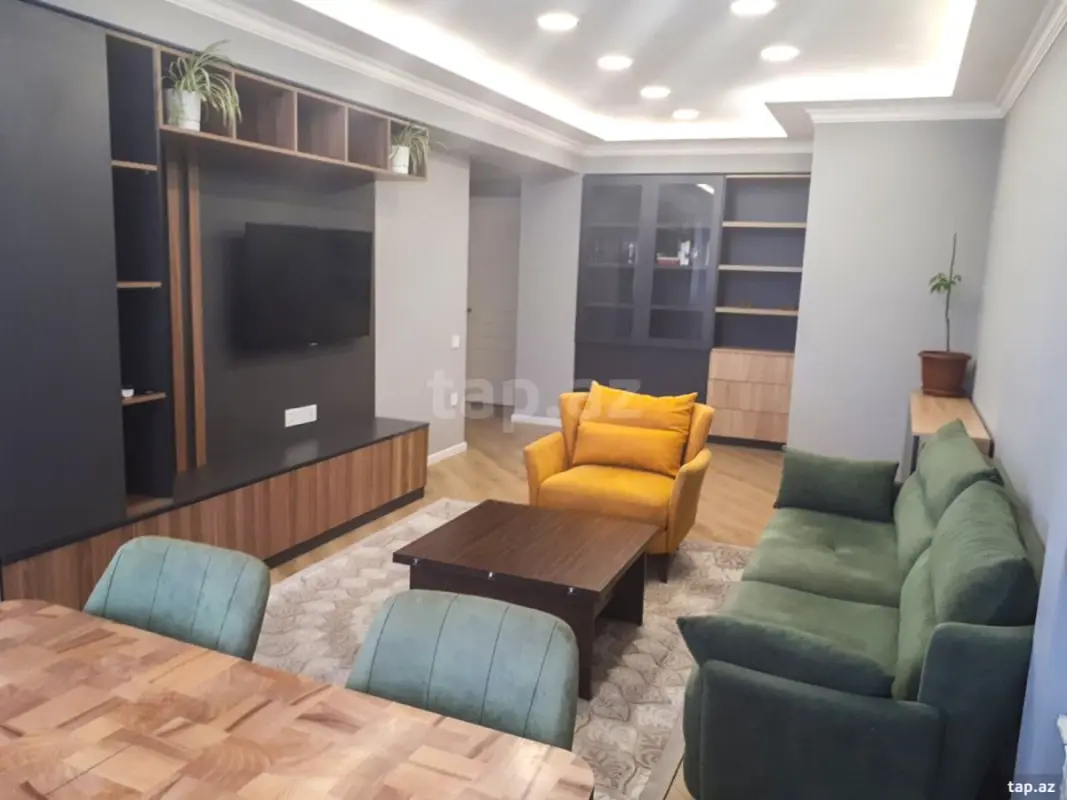 Kirayə verilir 2 otaqlı mənzil 75 m²
