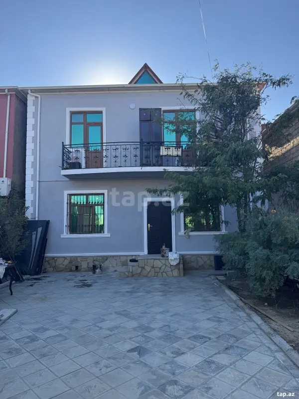 Satılır 5 otaqlı həyət evi 145 m²