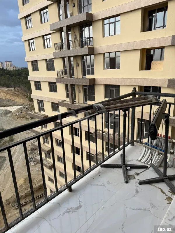 Satılır 2 otaqlı yeni tikili 70.2 m²