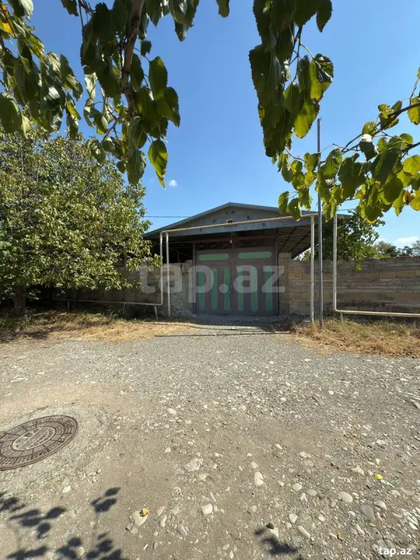 Satılır 4 otaqlı həyət evi 118 m²