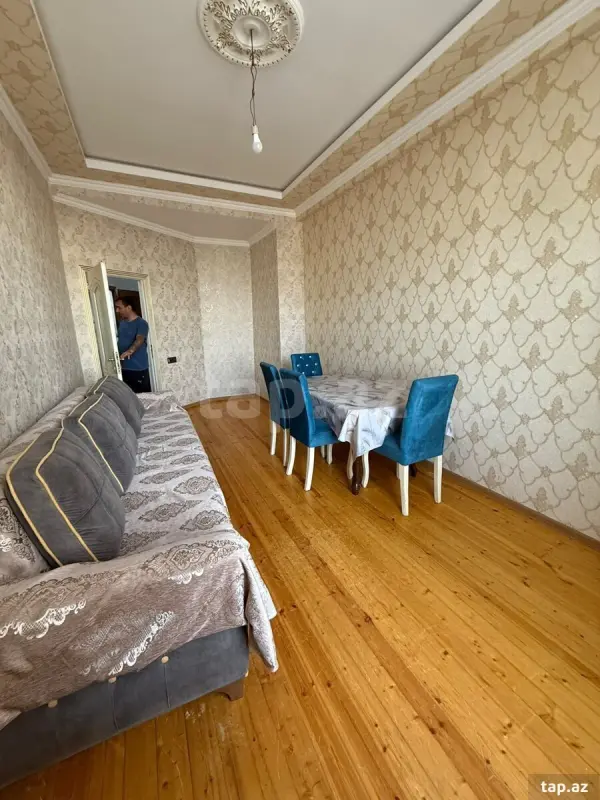 Kirayə verilir 3 otaqlı yeni tikili 85 m²