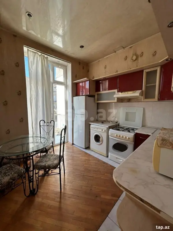 Kirayə verilir 3 otaqlı yeni tikili 80 m²