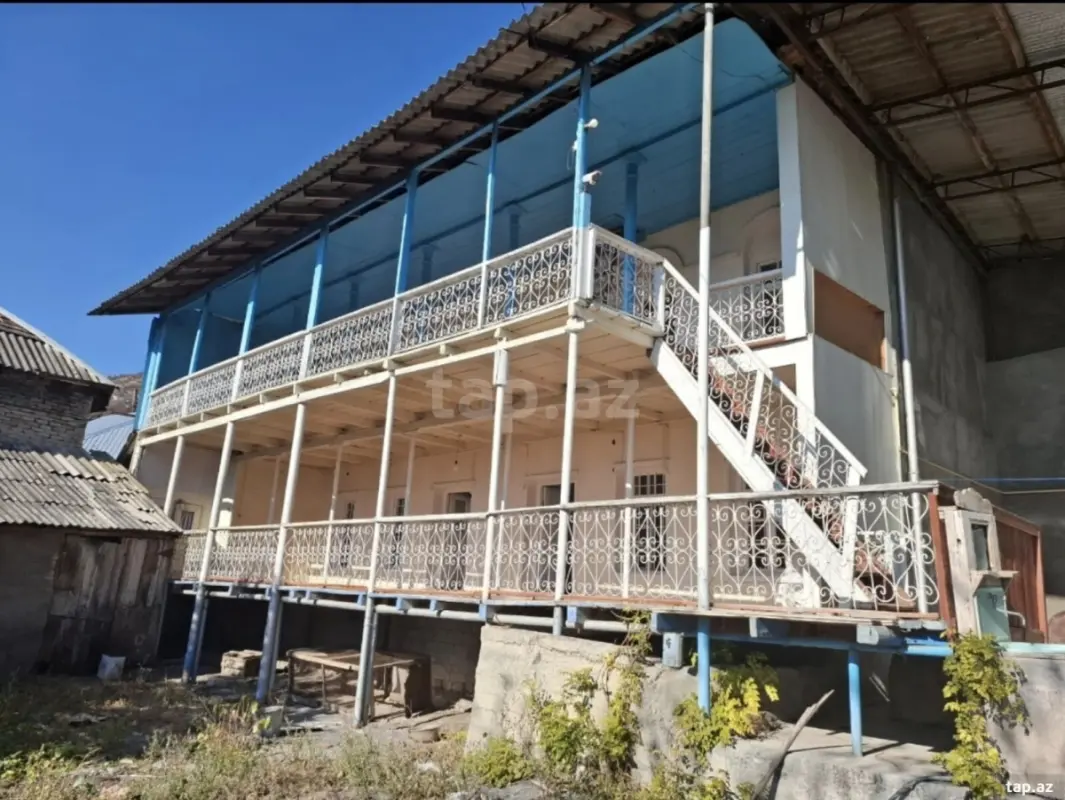 Satılır 5 otaqlı həyət evi 120 m²