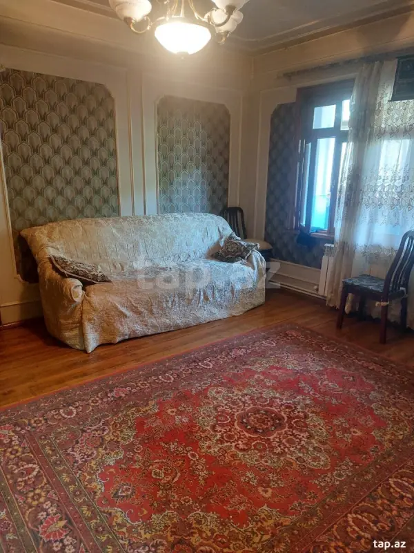 Kirayə verilir 4 otaqlı mənzil 100 m²