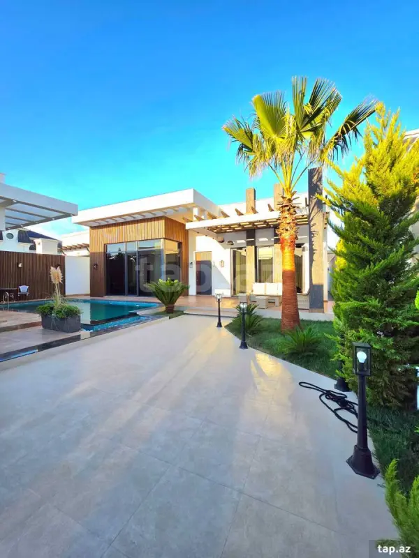 Satılır 5 otaqlı həyət evi 225 m²