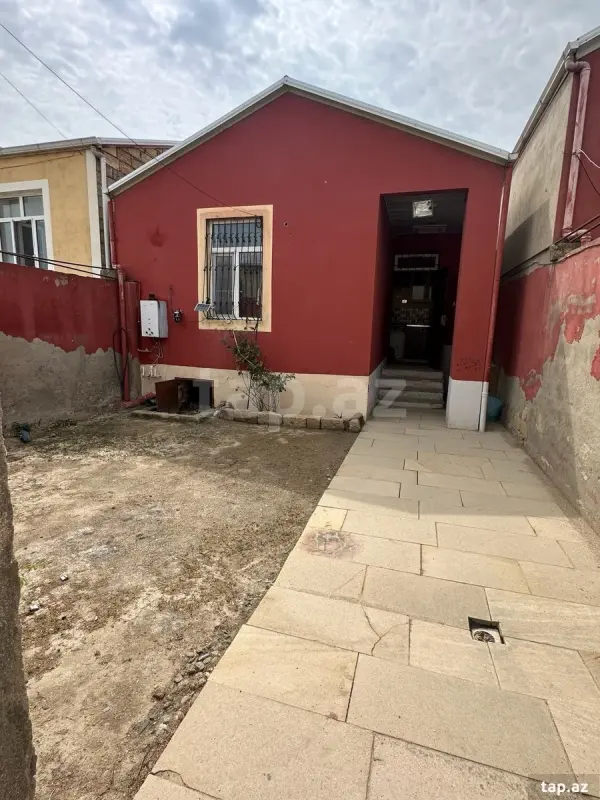 Satılır 2 otaqlı həyət evi 40 m²