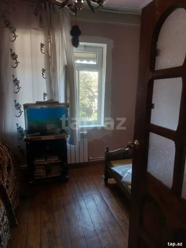 Kirayə verilir 4 otaqlı mənzil 100 m²