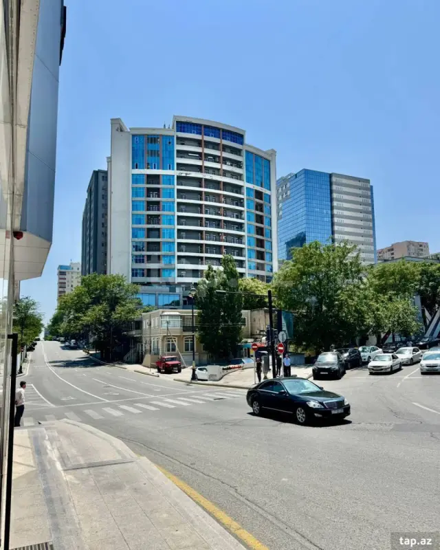 Kirayə verilir 2 otaqlı yeni tikili 100 m²