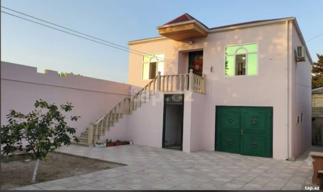 Satılır 5 otaqlı həyət evi 200 m²
