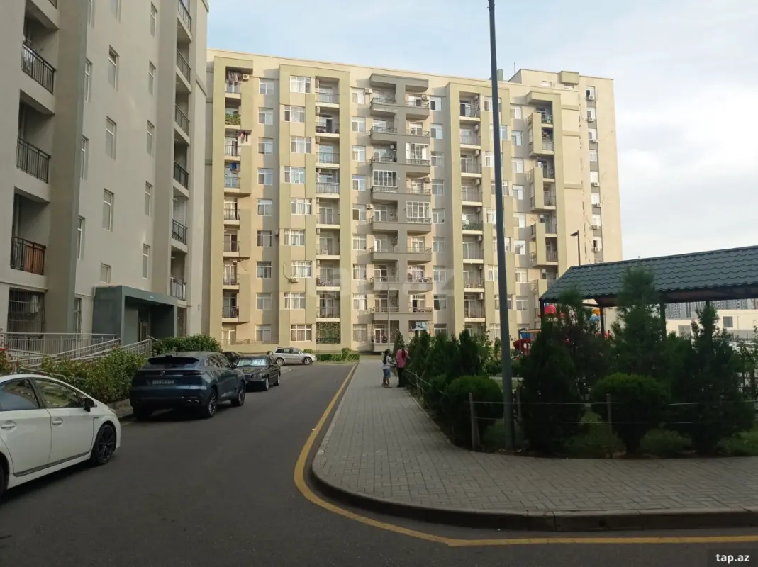 Kirayə verilir 2 otaqlı yeni tikili 70 m²