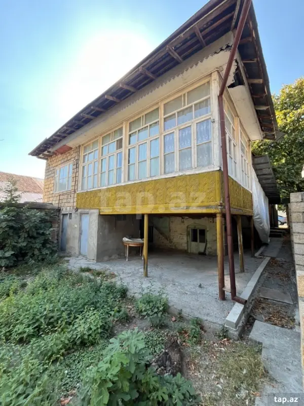 Satılır 4 otaqlı həyət evi 131 m²