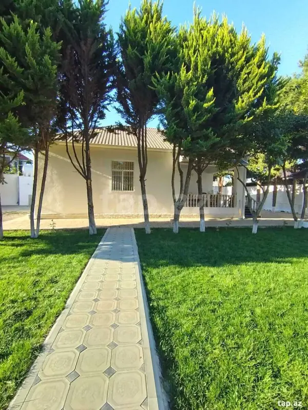 Satılır 4 otaqlı həyət evi 135 m²