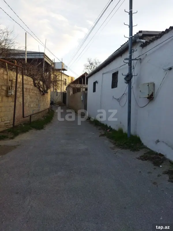 Satılır 2 otaqlı həyət evi 75 m²