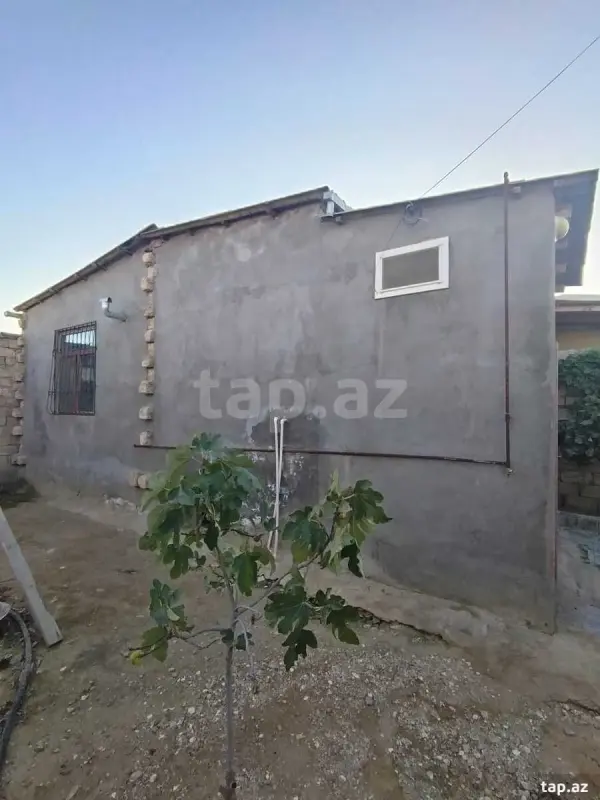Satılır 2 otaqlı həyət evi 40 m²
