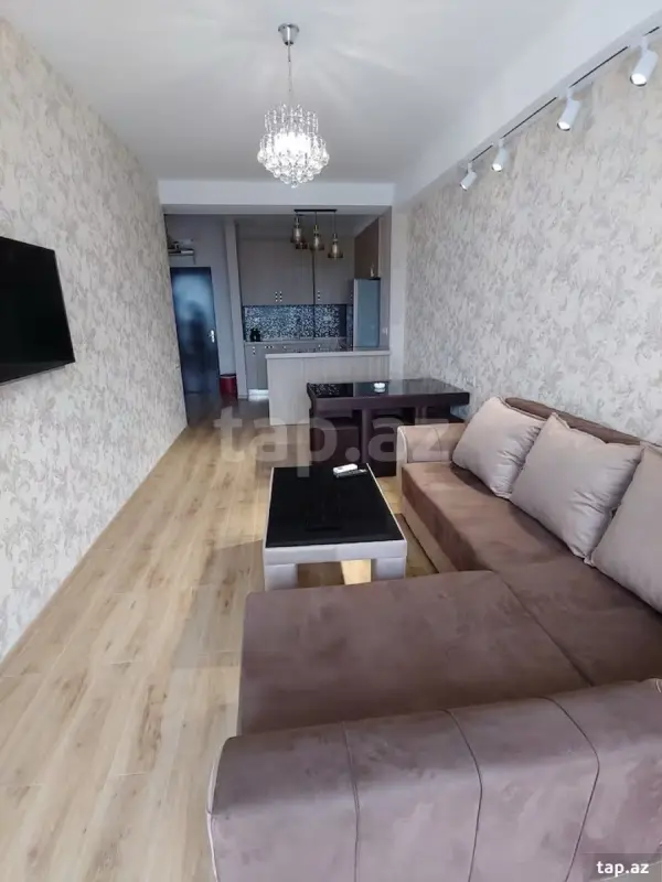 Kirayə verilir 2 otaqlı yeni tikili 70 m²