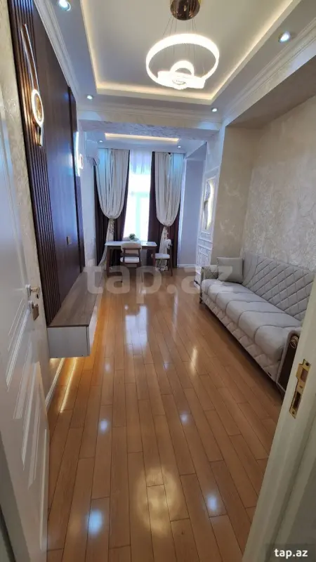 Kirayə verilir 2 otaqlı yeni tikili 49 m²