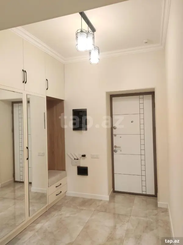 Kirayə verilir 3 otaqlı yeni tikili 95 m²