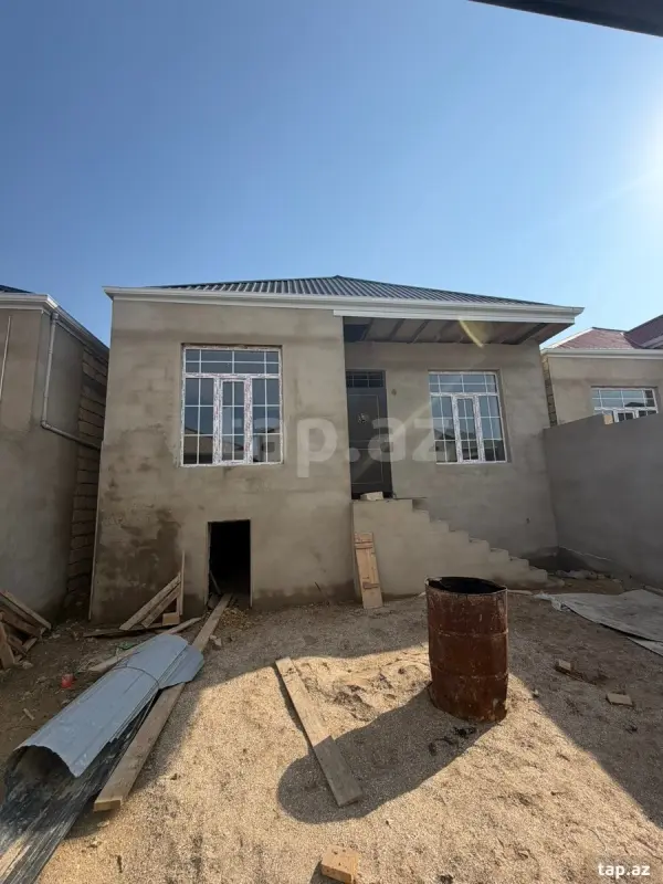 Satılır 3 otaqlı həyət evi 143 m²