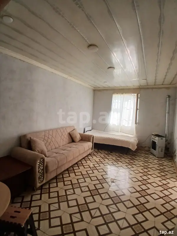 Kirayə verilir 1 otaqlı həyət evi 30 m²