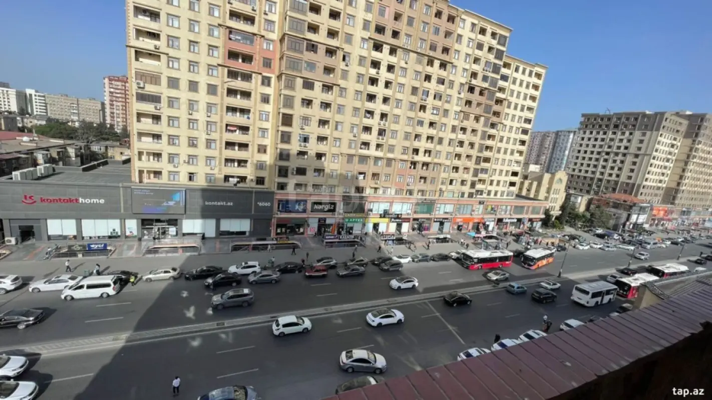 Satılır 3 otaqlı yeni tikili 120 m²