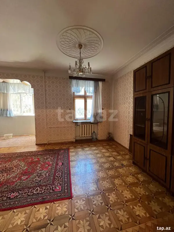 Kirayə verilir 4 otaqlı mənzil 100 m²