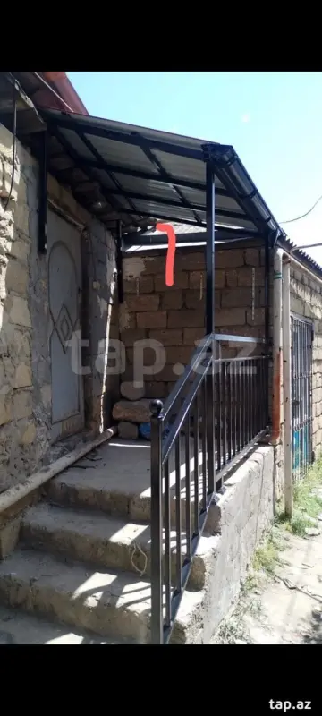 Kirayə verilir 2 otaqlı həyət evi 65 m²