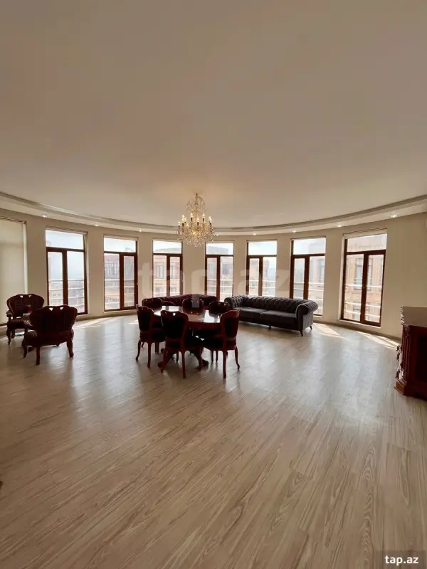 Satılır 3 otaqlı yeni tikili 158 m²
