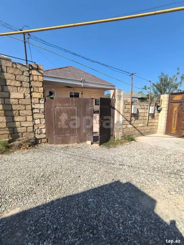 Satılır 3 otaqlı həyət evi 100 m²