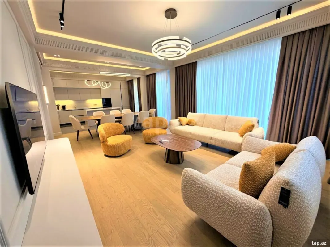 Kirayə verilir 3 otaqlı yeni tikili 160 m²