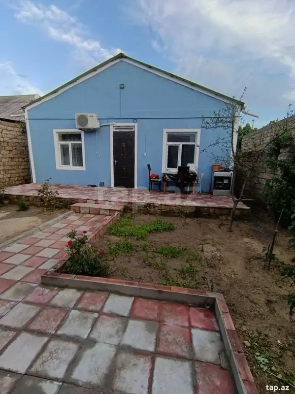 Satılır 4 otaqlı həyət evi 100 m²