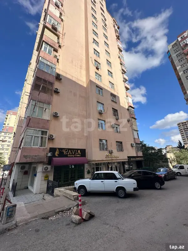 Satılır 2 otaqlı yeni tikili 96 m²