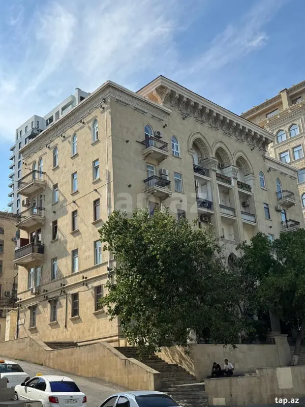 Satılır 2 otaqlı mənzil 45 m²