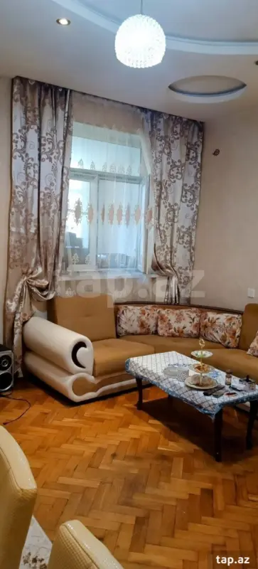 Kirayə verilir 2 otaqlı mənzil 80 m²