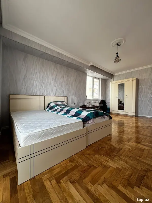 Kirayə verilir 5 otaqlı mənzil 100 m²
