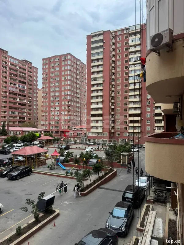 Satılır 2 otaqlı yeni tikili 61 m²