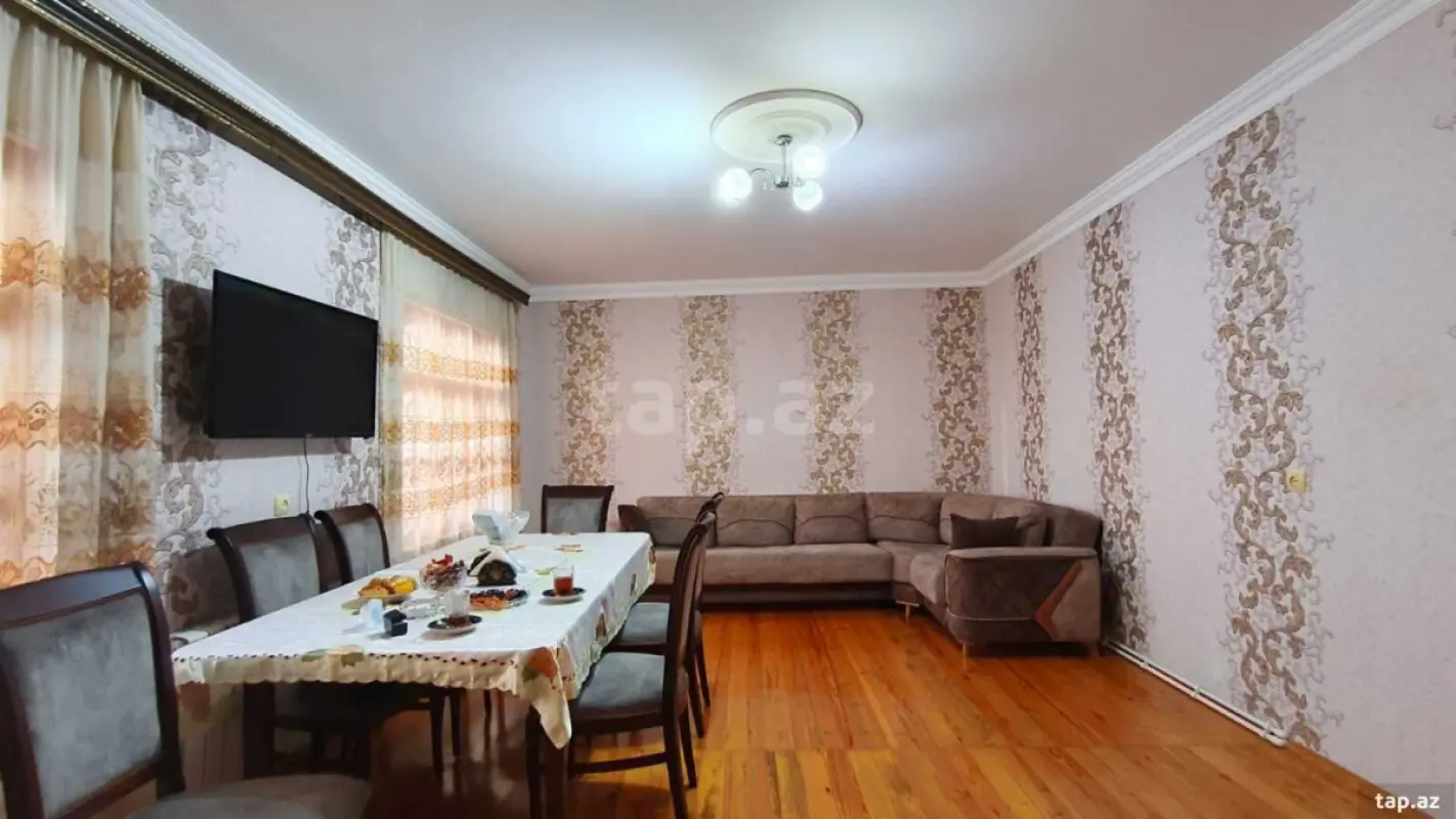 Satılır 3 otaqlı yeni tikili 82 m²