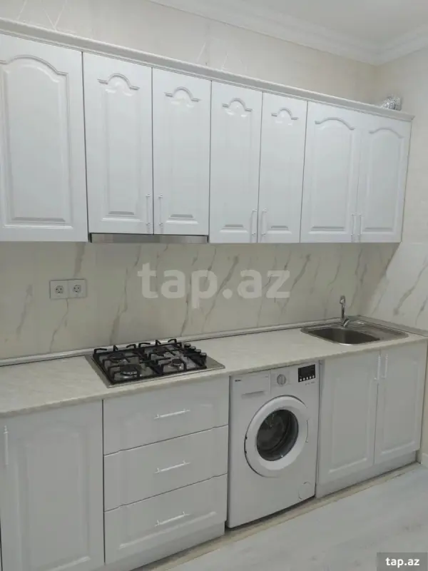 Kirayə verilir 2 otaqlı yeni tikili 75 m²