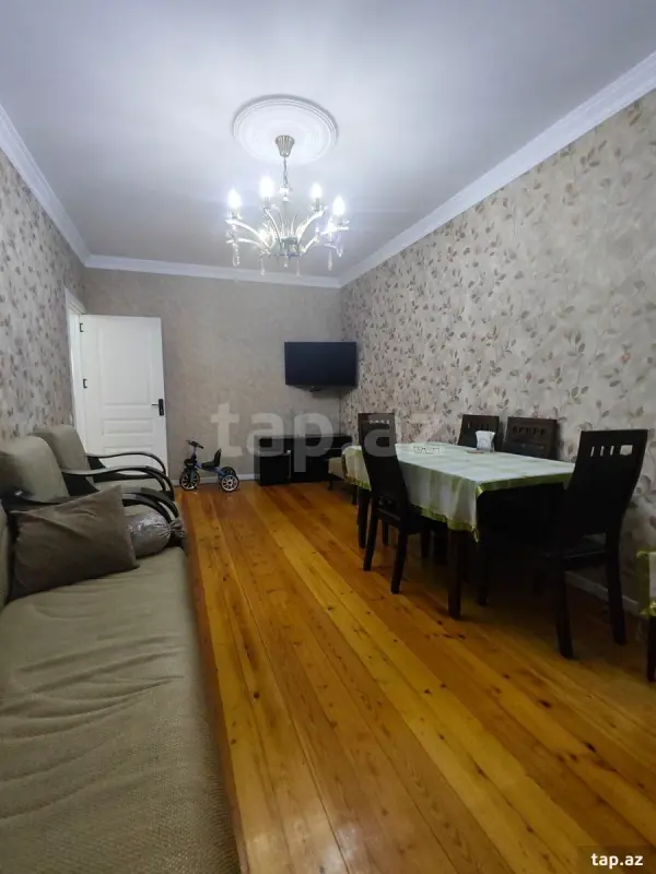 Satılır 4 otaqlı mənzil 83 m²