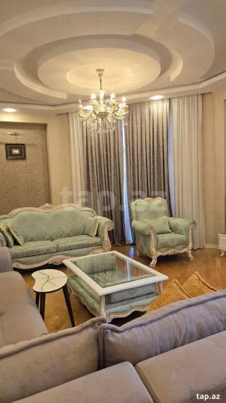 Kirayə verilir 3 otaqlı yeni tikili 132 m²