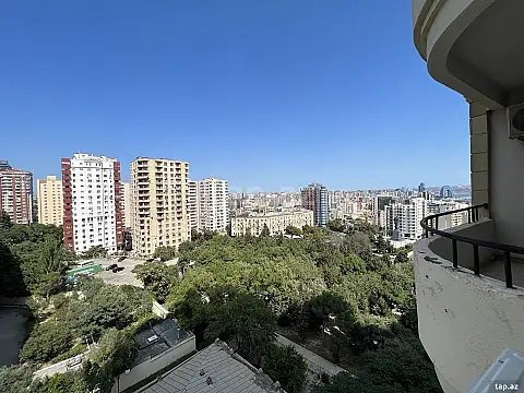 Kirayə verilir 5 otaqlı yeni tikili 180 m² — Bakı 5 otaq 180.00 m²